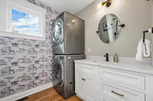 8 Heaphy Ln, Dover, NH 03820 - Photo 18