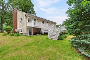 4 Rock Pond Rd, Windham, NH 03087 - Photo 2