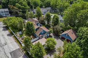564 River Rd, Manchester, NH 03104 - Photo 2