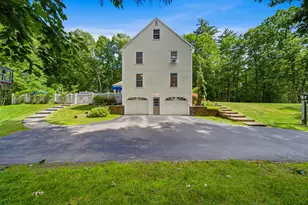 22 Hazelnut Ln, Londonderry, NH 03053 - Photo 54