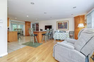 9 Severance Dr, Londonderry, NH 03053 - Photo 4