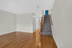 41 Shadowbrook Dr, Hudson, NH 03051 - Photo 10