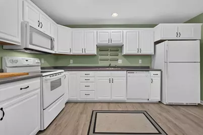 41 Shadowbrook Drive #B, Hudson, NH 03051 - Photo 14