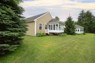 19 Furnival Rd, Nashua, NH 03064 - Photo 32