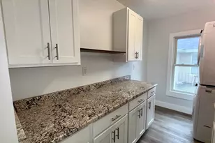 6 Holmes St, Nashua, NH 03060 - Photo 10