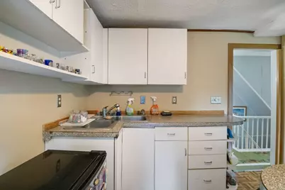 10 Sullivan Avenue, Salem, NH 03079 - Photo 32