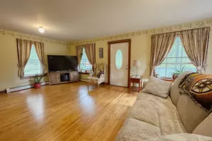 1 Ainsworth Rd, Claremont, NH 03743 - Photo 20