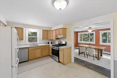 11 Hartson Circle, Hudson, NH 03051 - Photo 18