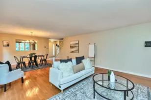 555 Straw Hill Rd, Manchester, NH 03104 - Photo 14