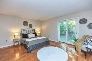 555 Straw Hill Rd, Manchester, NH 03104 - Photo 22