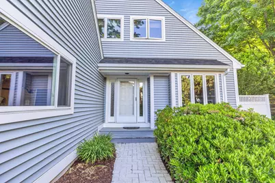 555 Straw Hill Road, Manchester, NH 03104 - Photo 8