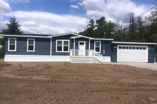 3 Edmund Meadow Ln, Hampstead, NH 03841 - Photo 2