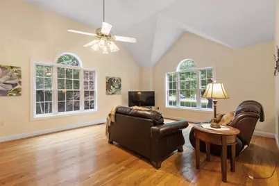 79 Wyndridge Circle, Pelham, NH 03076 - Photo 18
