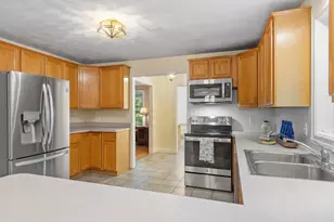79 Wyndridge Cir, Pelham, NH 03076 - Photo 10