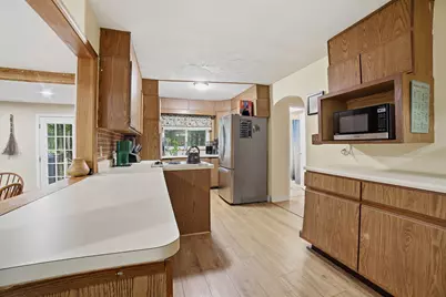 2073 Goffs Falls Road, Manchester, NH 03103 - Photo 8