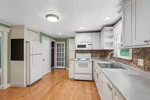 94 Granite St, Londonderry, NH 03053 - Photo 10