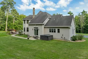 21 Goffstown Back Rd, Goffstown, NH 03045 - Photo 4
