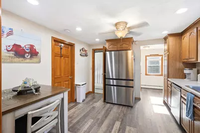 31 Hillside Avenue, Derry, NH 03038 - Photo 6