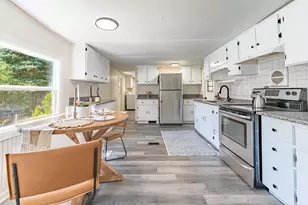 12 Pearl Ct, Merrimack, NH 03054 - Photo 6