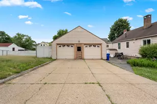 75 Dickey St, Manchester, NH 03102 - Photo 8