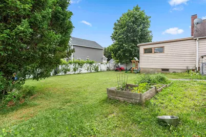 75 Dickey Street, Manchester, NH 03102 - Photo 6