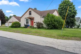 75 Dickey St, Manchester, NH 03102 - Photo 2