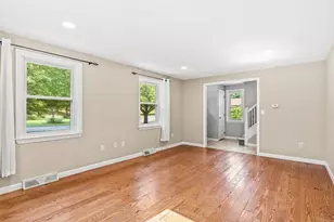 20 French Ct, Merrimack, NH 03054 - Photo 4