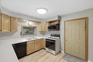 29 Woodland Ln, Enfield, NH 03748 - Photo 4