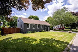 30 Elmview Cir, Dover, NH 03820 - Photo 2