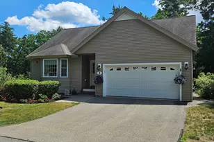 9 Hemlock Dr, Newton, NH 03858 - Photo 2