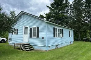 33 Edwards St, Colebrook, NH 03576 - Photo 4