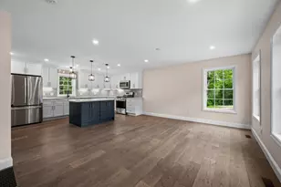 335 Raymond Rd, Chester, NH 03036 - Photo 6