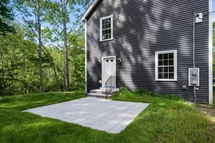 335 Raymond Rd, Chester, NH 03036 - Photo 4