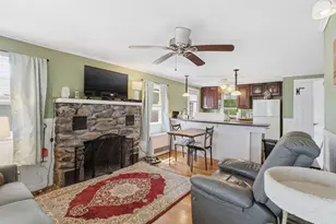 32 N Shr Rd, Sandown, NH 03873 - Photo 16