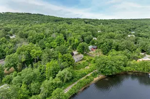 105 Waukewan St, Meredith, NH 03253 - Photo 10