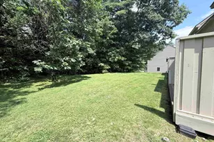 205 Woodhaven Dr, Hartford, VT 05001 - Photo 18