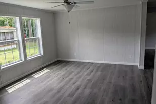 9 Valley Dr, Belmont, NH 03220 - Photo 4