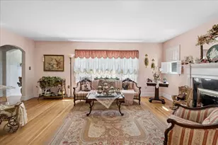 97 Old Rockingham Rd, Salem, NH 03079 - Photo 8