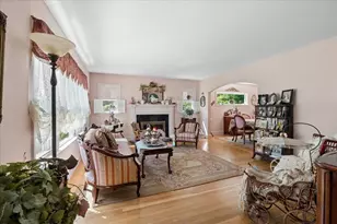 97 Old Rockingham Rd, Salem, NH 03079 - Photo 12