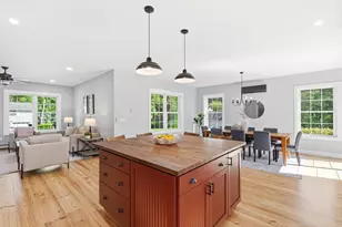 2 Merrill St, Hudson, NH 03051 - Photo 8