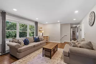 25 Sawyer Ave, Atkinson, NH 03811 - Photo 8