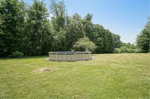 224 Haverhill Rd, Chester, NH 03036 - Photo 8