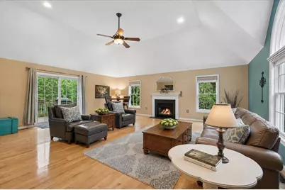 8 Margaret Circle, Mont Vernon, NH 03057 - Photo 12
