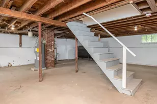 30 Dawson Ave, Manchester, NH 03104 - Photo 48