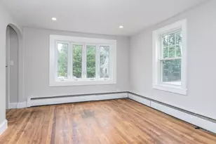 30 Dawson Ave, Manchester, NH 03104 - Photo 12