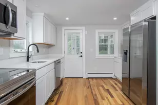 30 Dawson Ave, Manchester, NH 03104 - Photo 16