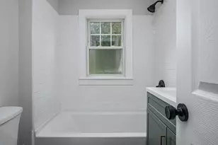 30 Dawson Ave, Manchester, NH 03104 - Photo 36