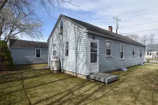35 Olde Farm Ln, Rochester, NH 03867 - Photo 4