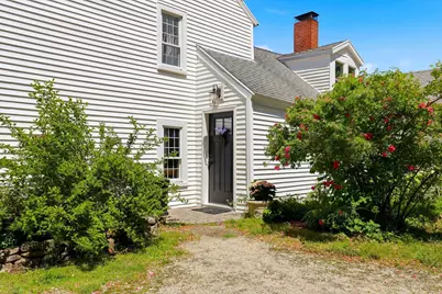 235 Middle Road, Deerfield, NH 03037 - Photo 6
