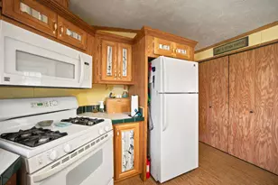 37 Circle Dr, Belmont, NH 03220 - Photo 20